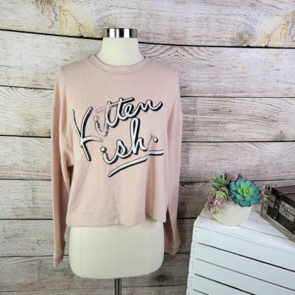 Kittenish Women's Pink Long Sleeve Distressed Cropped Sweater Size Medium